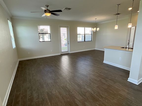 4th image of 8551 Couples St