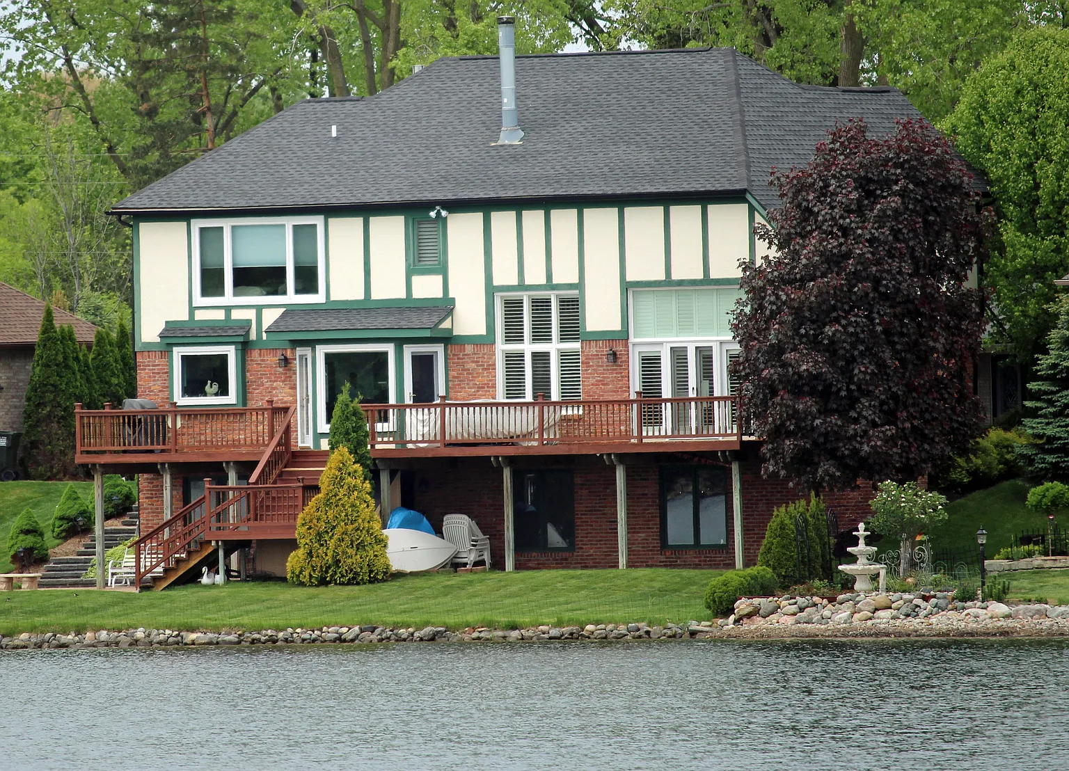 1768 Mackwood Rd photo 1