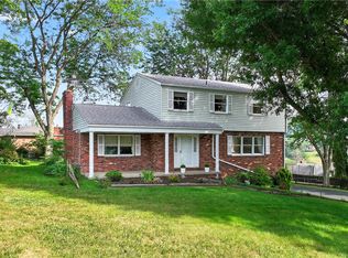 218 Skyline Dr, Belle Vernon, PA 15012