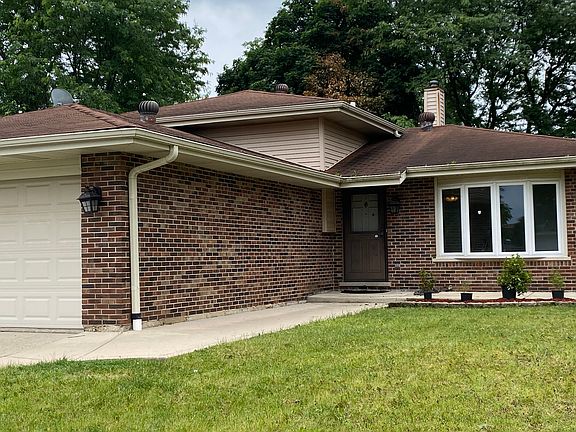 5th image of 405 Tracey Ct