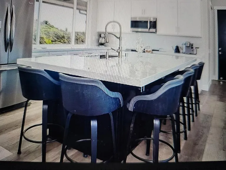 Avohill Dr — Photo 3