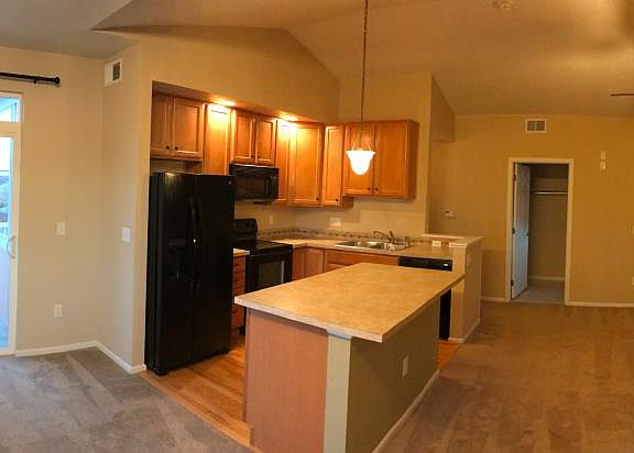 3rd image of 2115 Grays Peak Dr Unit 202