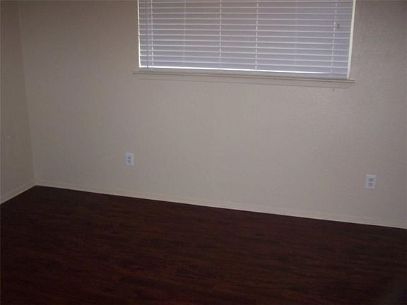 5th image of 5302 Queenlily Ct