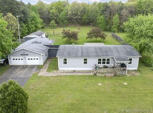 11633 W Wise Rd, Greenville, MI 48838