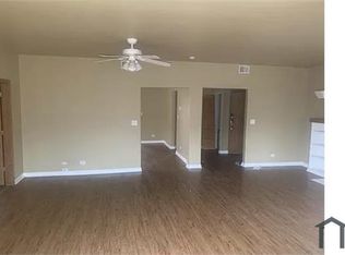 7700 S Saginaw Ave #3, Chicago, IL