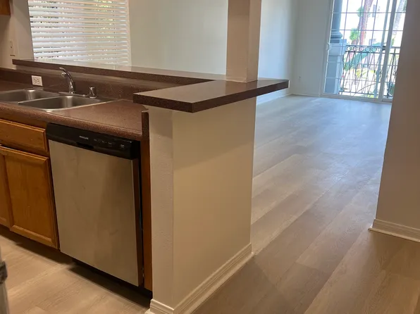 15332 Weddington St APT 7, Van Nuys, CA 91411