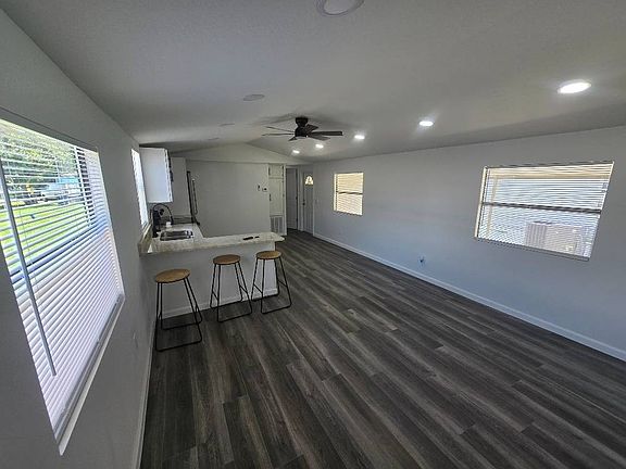 4th image of 7312 Poi Cir