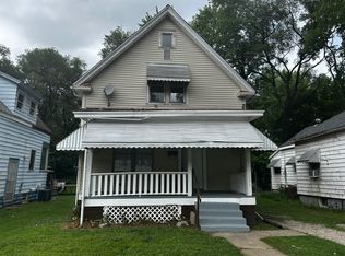 1031 E Behrends Ave, Peoria, IL 61603