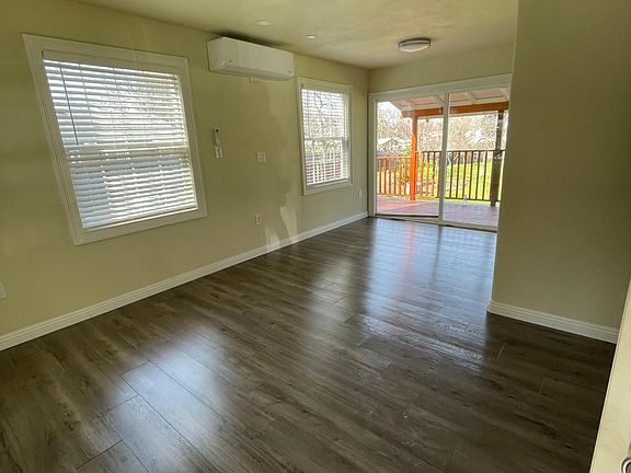 5th image of 9289 Loma Ln Unit A