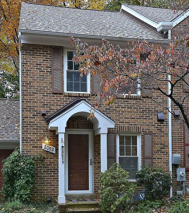 Exterior (Front)