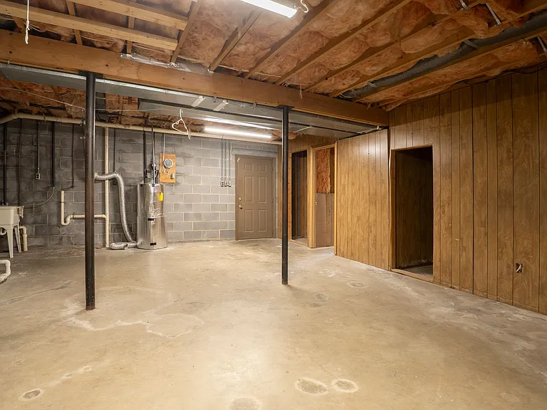 1111 Fairview Rd — Photo 33