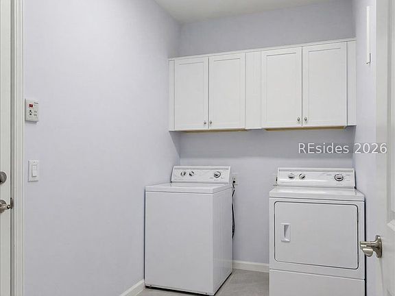 4th image of 680 Summertime Pl