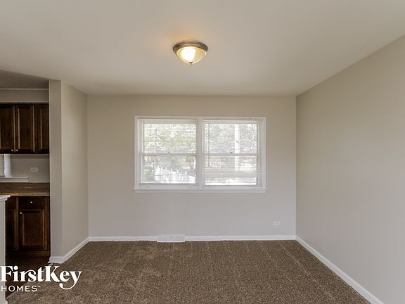 5th image of 15924 Minerva Ave
