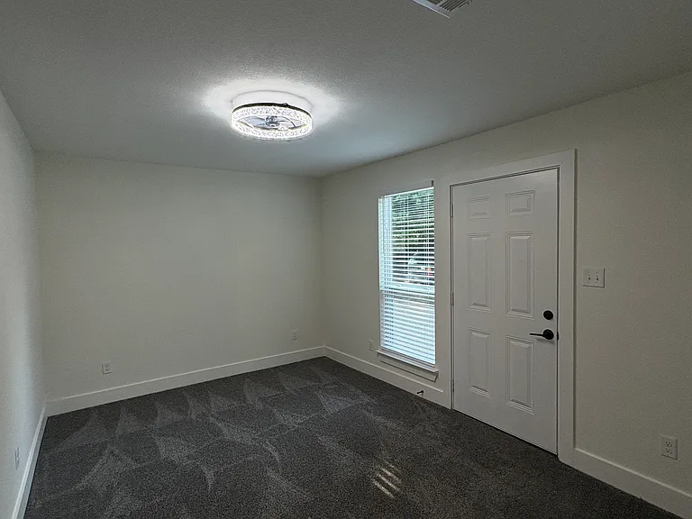 3927 Malcolm X Blvd #3927 — Photo 11