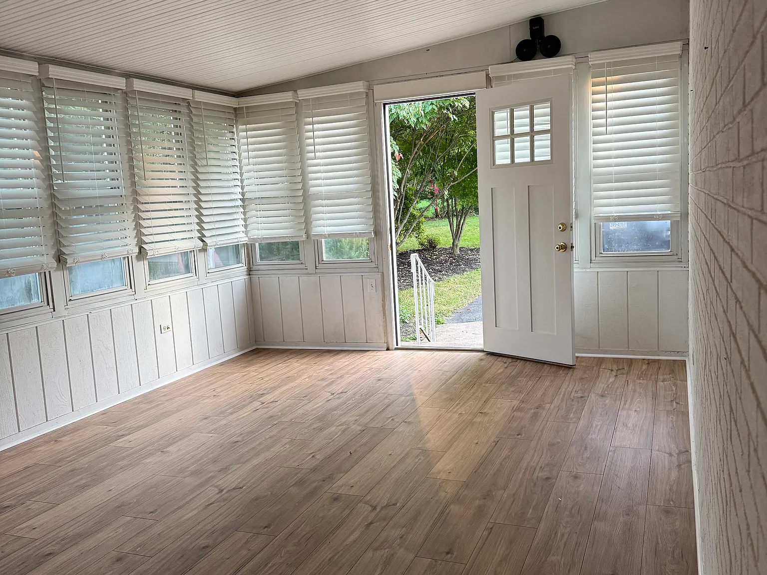 3 bed, 1738 sqft, $2,600 — Photo 4