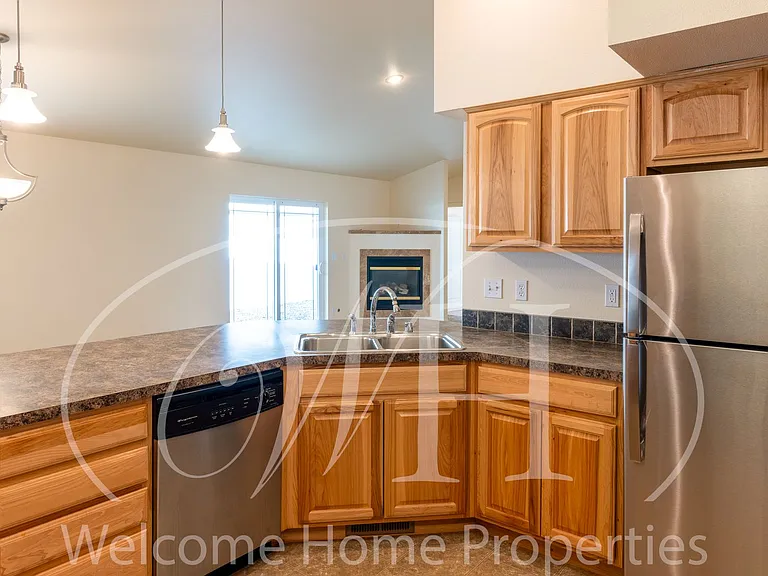 741 SE Magnoni Dr — Photo 10