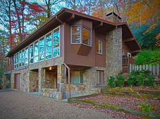 567 S Toe River Rd, Burnsville, NC 28714