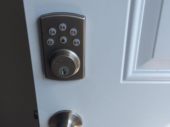 4th image of 1733 Cromwell Dr APT 3