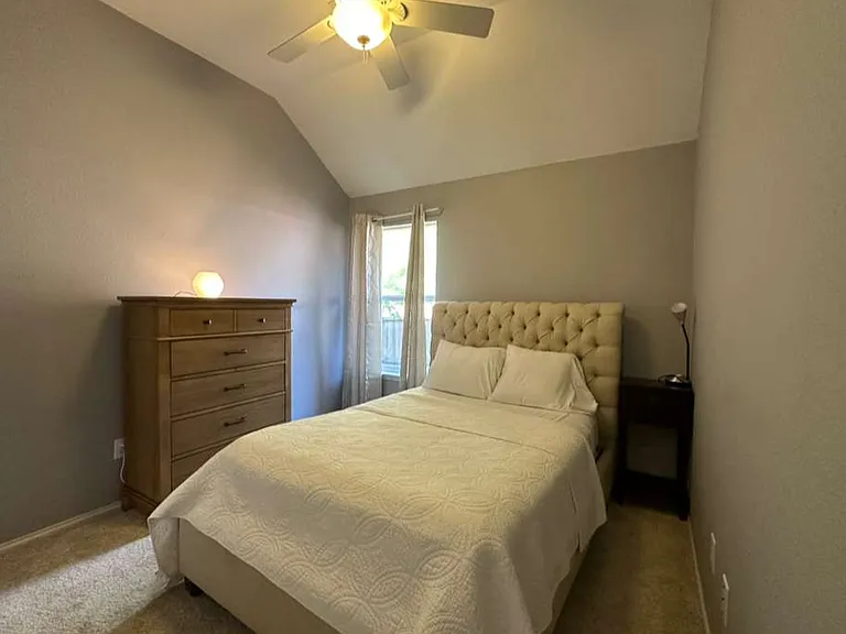 4223 Fall Creek Dr — Photo 22