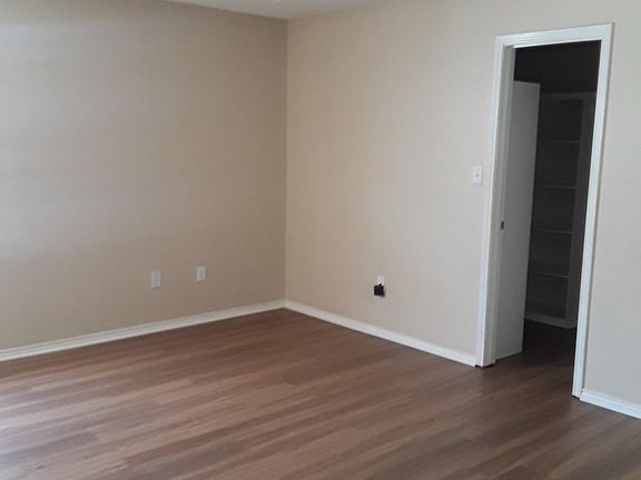 5th image of 2205 Umbel St APT A