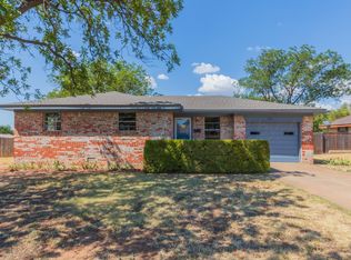 813 S Houston St, Shamrock, TX 79079