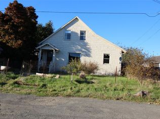 206 Main St SE, Ilwaco, WA 98624