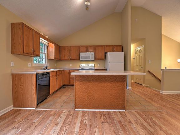 4th image of 2309 Louita Dr