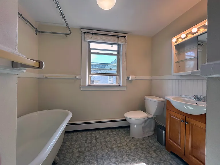 90 Larch St #3 — Photo 13
