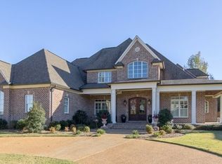 12005 Water Ridge Dr, Oxford, MS 38655
