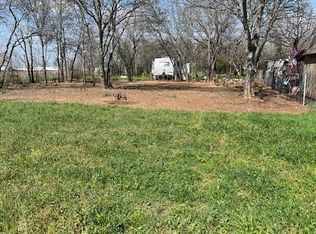 203 N Hughes St, Rio Vista, TX 76093