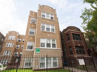 1050 N Spaulding Ave #1T, Chicago, IL 60651