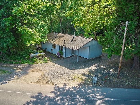 2nd image of 1151 NE Old Belfair Highway