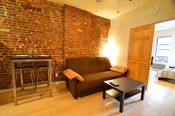 Rented by Smart City Real Estate LLC | media 6