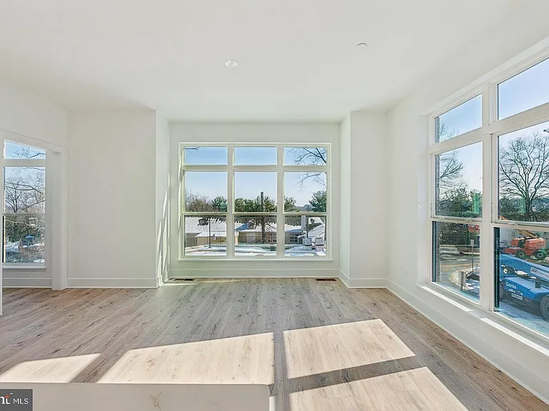 2106 Tysons Ridgeline Rd — Photo 9
