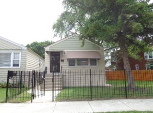 3011 N Haussen Ct, Chicago, IL 60618