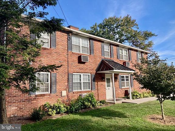 5th image of 429 Edgemont Ave