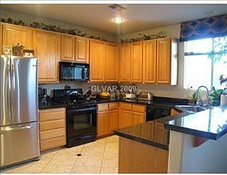 3rd image of 902 Dancing Vines Ave
