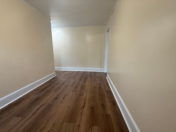 4th image of 1742-1744 Wayne Ave #2
