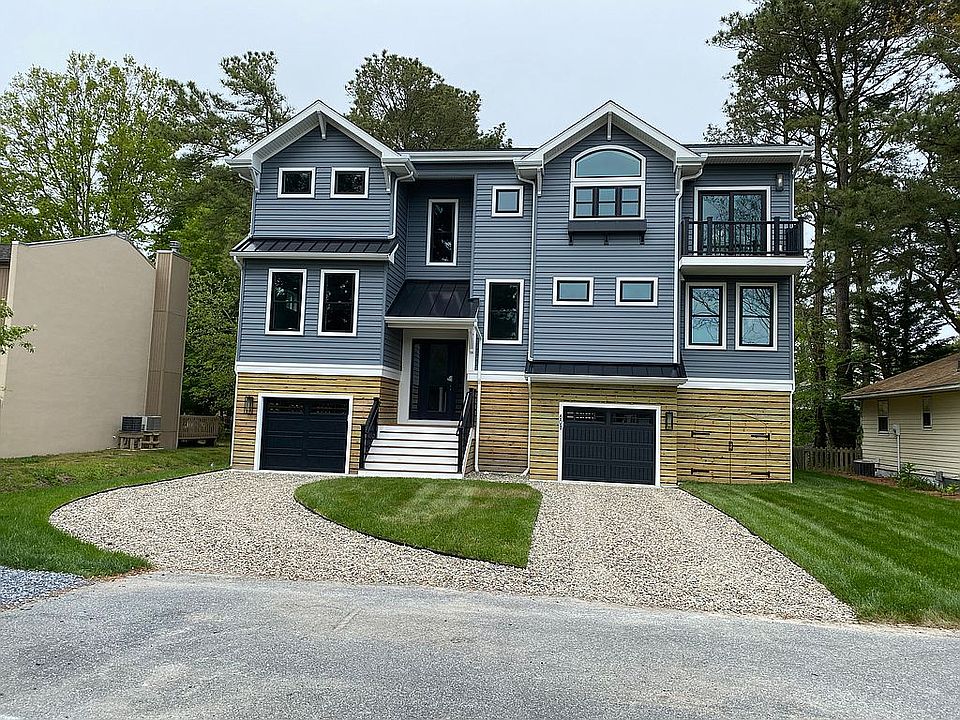 1st image of 601 1st St
