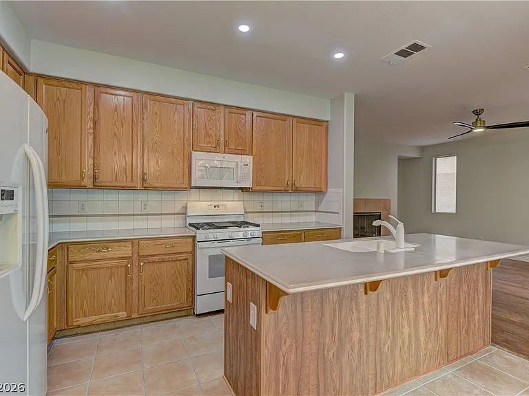1813 Snow Spring Ln — Photo 13