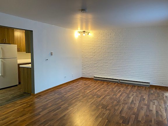 5th image of 7320 Blackstone Ave APT 10