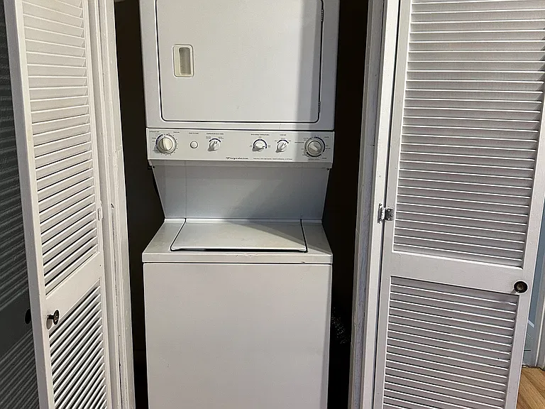 Washer & Dryer Hookup