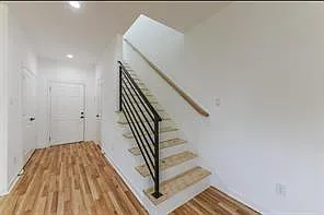 3 bed, 2.5 bath, 1887 sqft, $2,300 — Photo 4