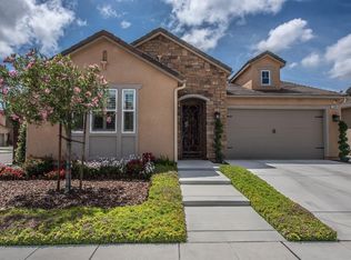 3888 Mecca Ave, Clovis, CA 93619