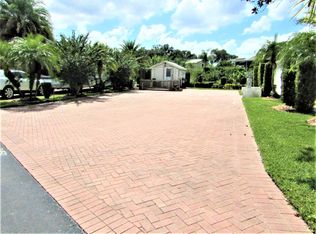 2450 Saint George Dr, Davenport, FL 33837