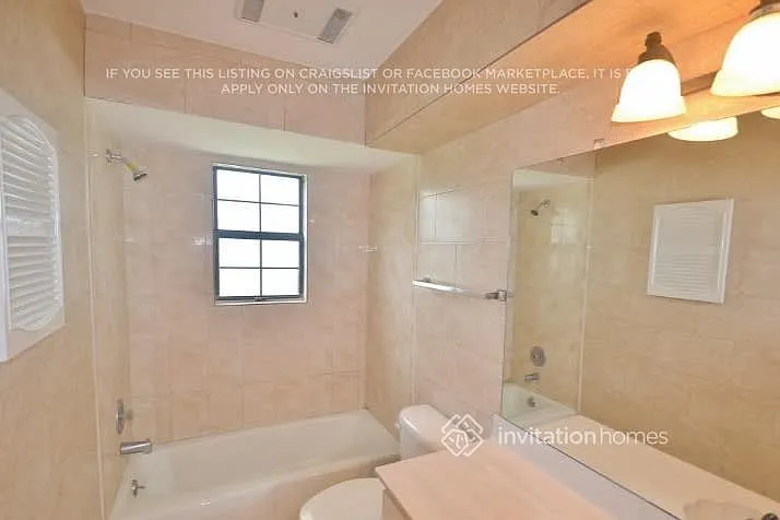 885 Rayston St — Photo 10
