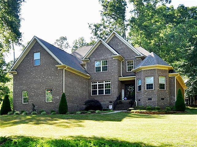 1st image of 186 Draper Dr