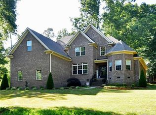 186 Draper Dr, Statesville, NC 28625
