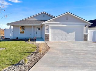 250 Elm St N, Vale, OR 97918