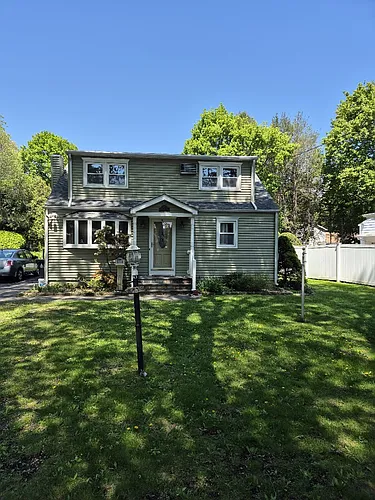83 Toms Rd Photo 1